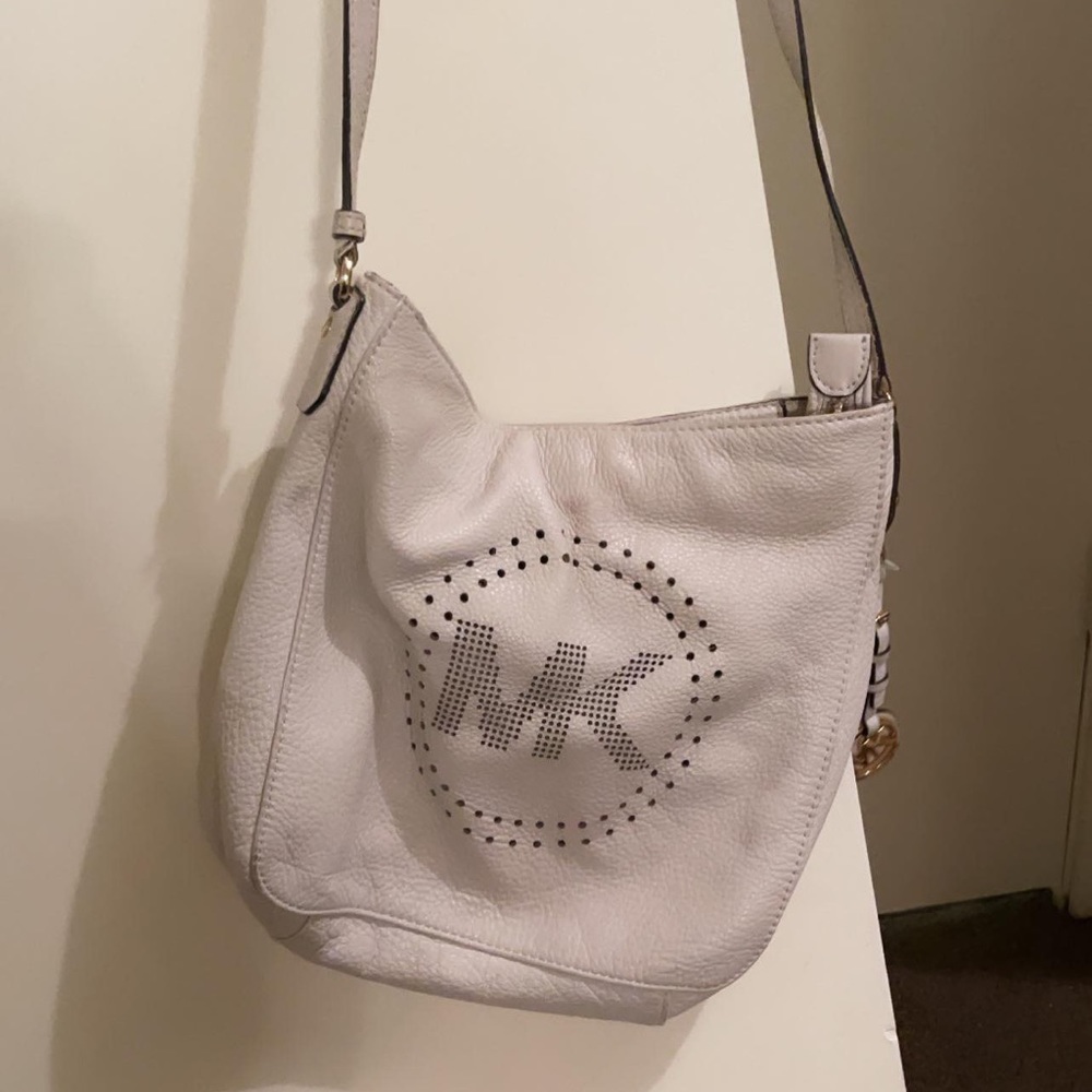 Michael kor cross body